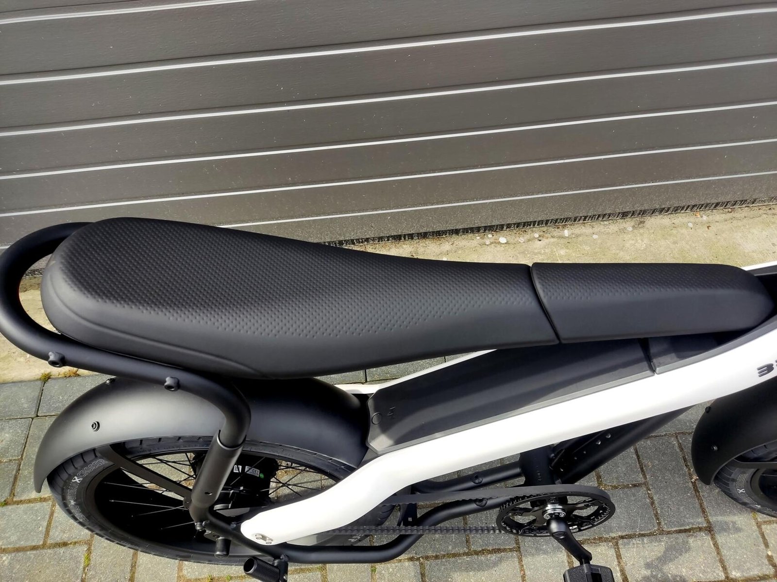 Brekr F250 Pure White Fatbike met riemaandrijving! - Afbeelding 9