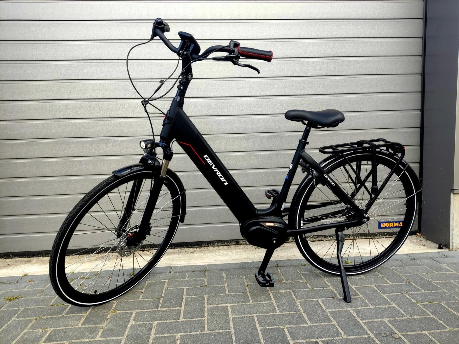 Devron 28426 City e-bike lage instap 80NM Middenmotor Zwart (L) - Afbeelding 3