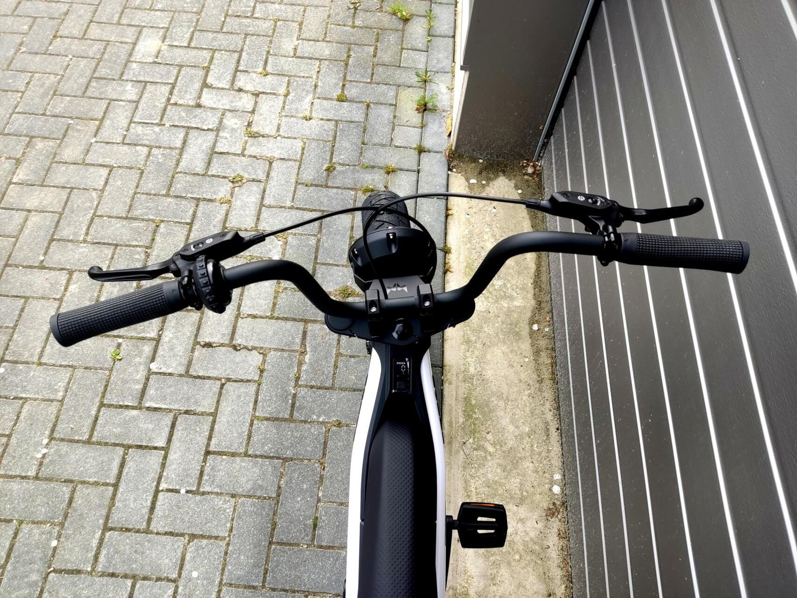 Brekr F250 Pure White Fatbike met riemaandrijving! - Afbeelding 16