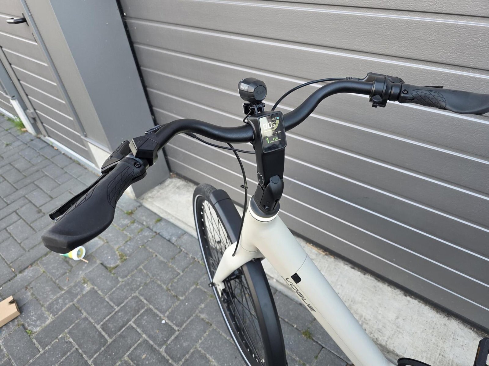 Vogue Motion Plus e-bike Grey met automatische versnelling en riemaandrijving Model: 2026 - Afbeelding 17