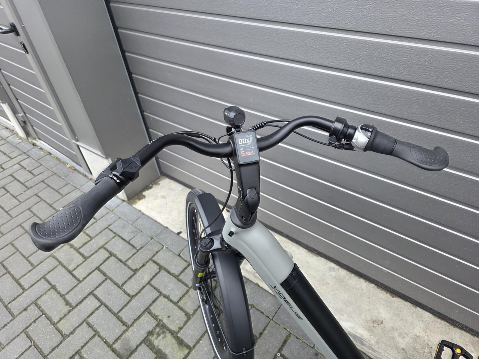 Vogue Artemis Matt Grey 2026 Volgeveerde elektrische fiets met riemaandrijving en middenmotor! - Afbeelding 19