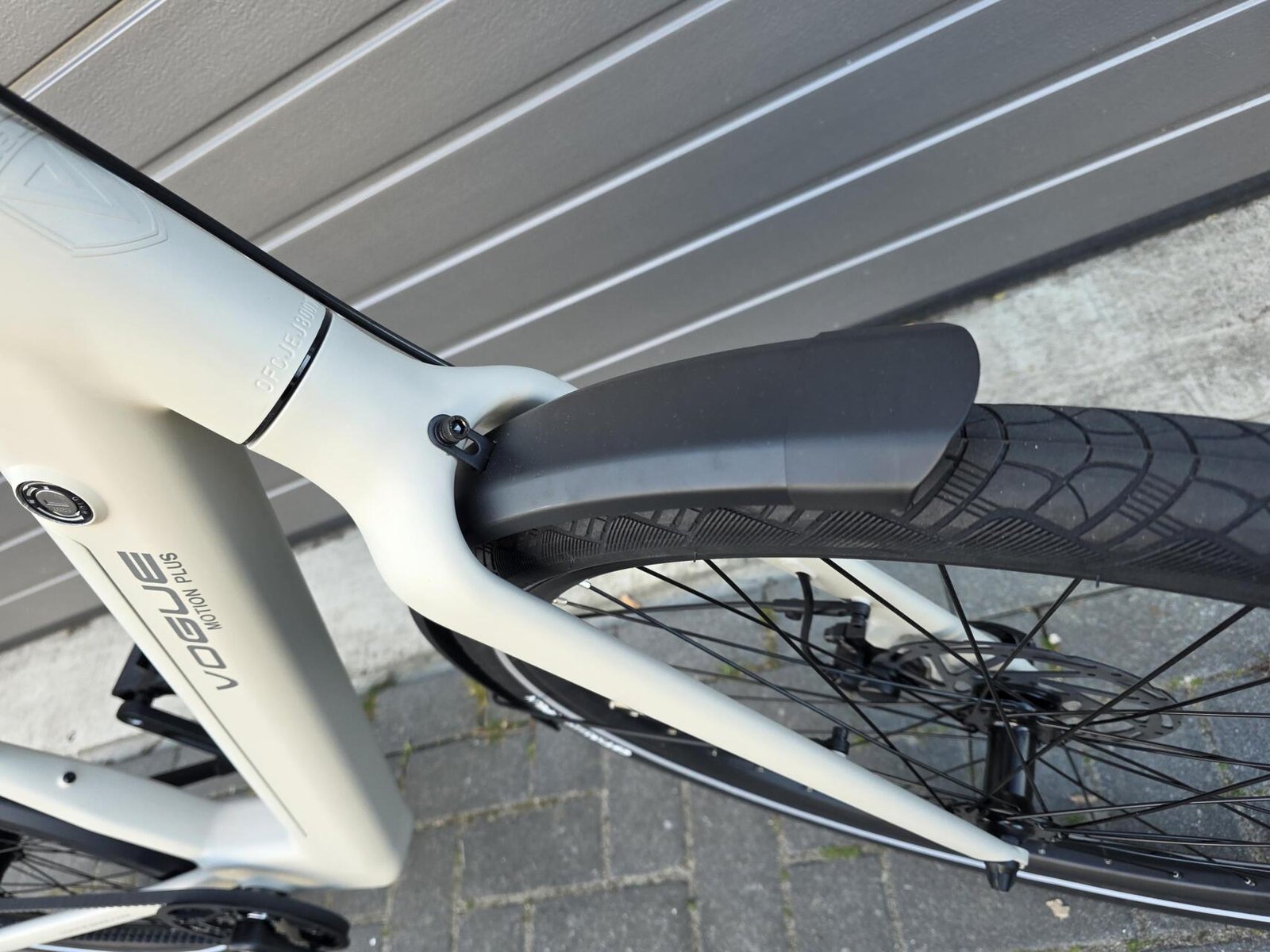 Vogue Motion Plus e-bike Grey met automatische versnelling en riemaandrijving Model: 2026 - Afbeelding 4