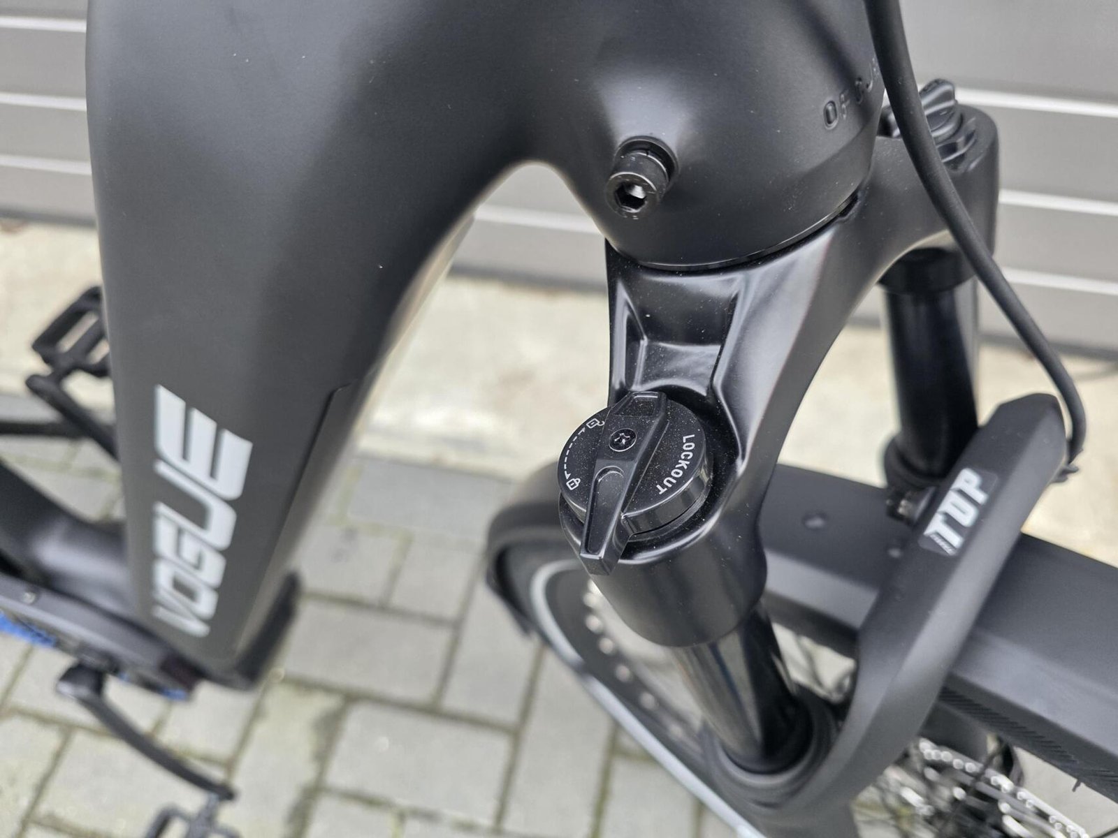 Vogue Pantheon Zwart N7 80NM middenmotor + riemaandrijving elektrische damesfiets Model: 2026 - Afbeelding 7