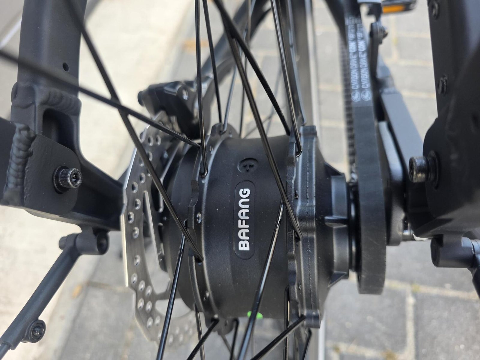 NIEUW Vogue Milo urban ebike elektrische damesfiets met riem - Afbeelding 15